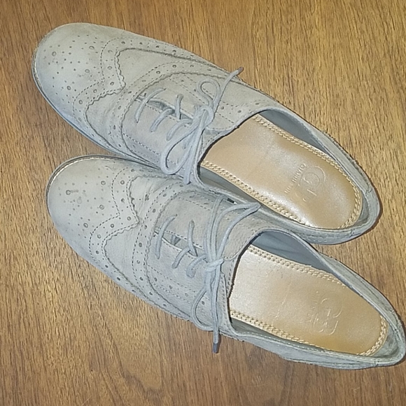 Gianni Bini Shoes - Gianni Bini Light Gray Suede Wingtip Loafers